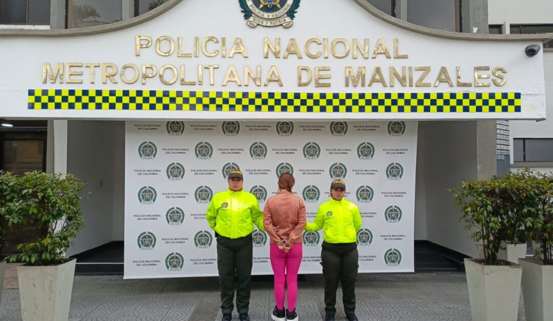 Una mujer fue arrestada por aprovechar sus encantos físicos para despojar a varios hombres en clubes nocturnos de Manizales